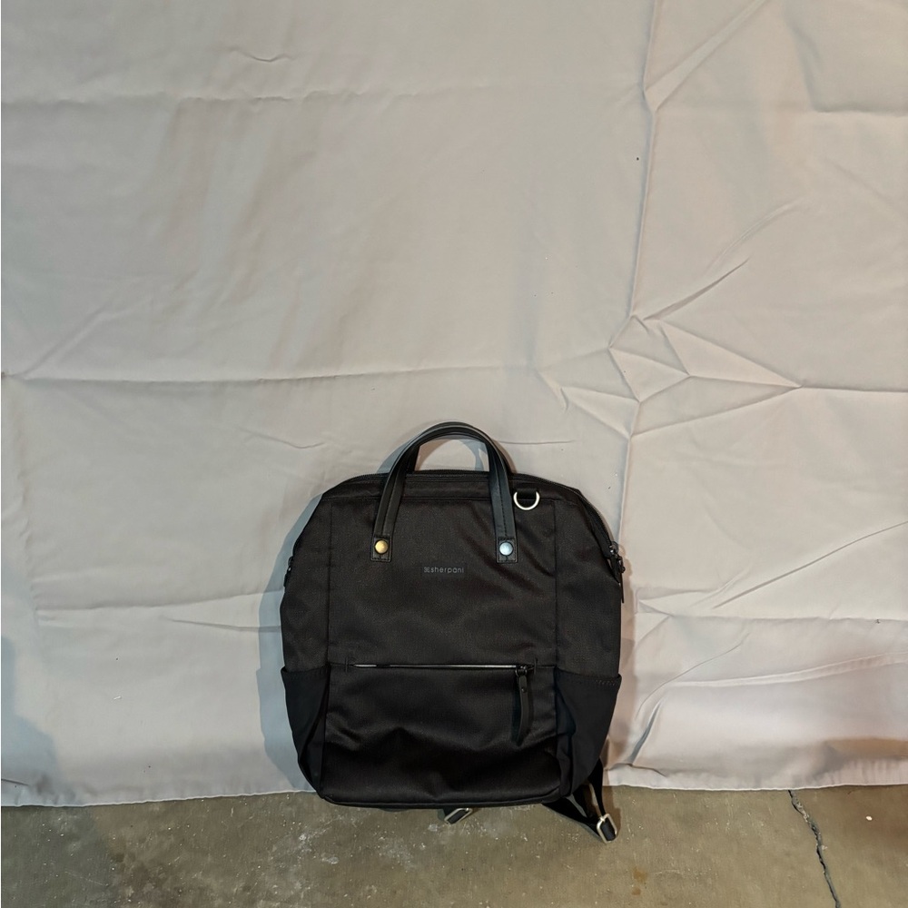 Sherpani convertible backpack